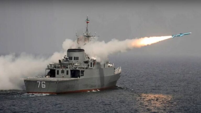 伊朗海軍「誤擊」自家軍艦 至少一死數十人失蹤