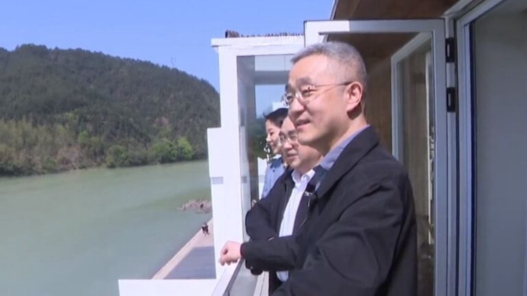 胡錦濤獨子罕見拍片 親邀遊客遊麗水