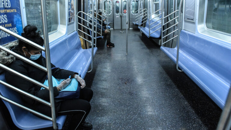 白宮下一輪紓困補助 將包括援助MTA 39億