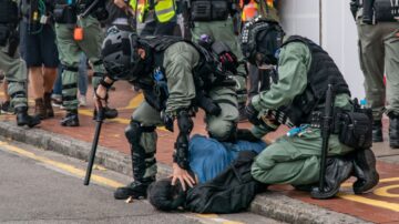 唐龙：为香港人民 “灭病毒” 献计献策