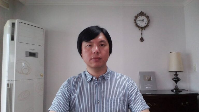 【睿眼看世界】好孤獨、好傷心，意識形態和家人不同，聊聊我的解決方案