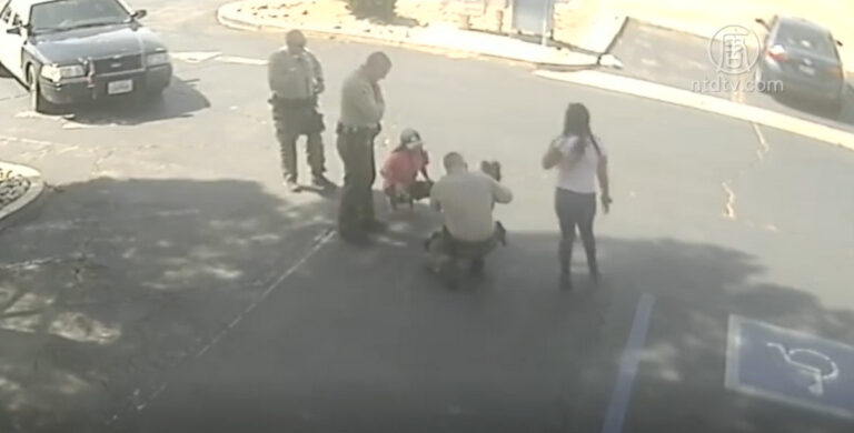 男嬰吞硬幣險窒息 警長機智化險為夷