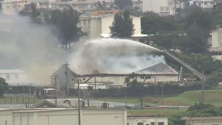 美軍駐沖繩基地驚傳火警 延燒數小時暫未傳出傷亡