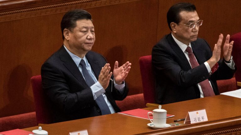 港媒：李克強「地攤」被踩 王滬寧讓習更無顏面