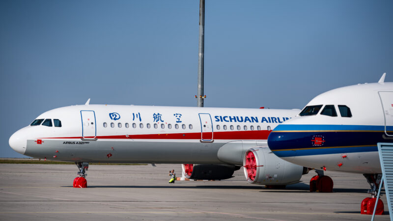 川普取消對中國航空公司禁令 但限每週兩班