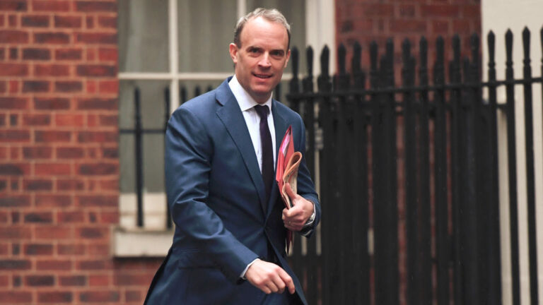 英外交大臣:捍衛香港自由 寧棄英中貿易協議