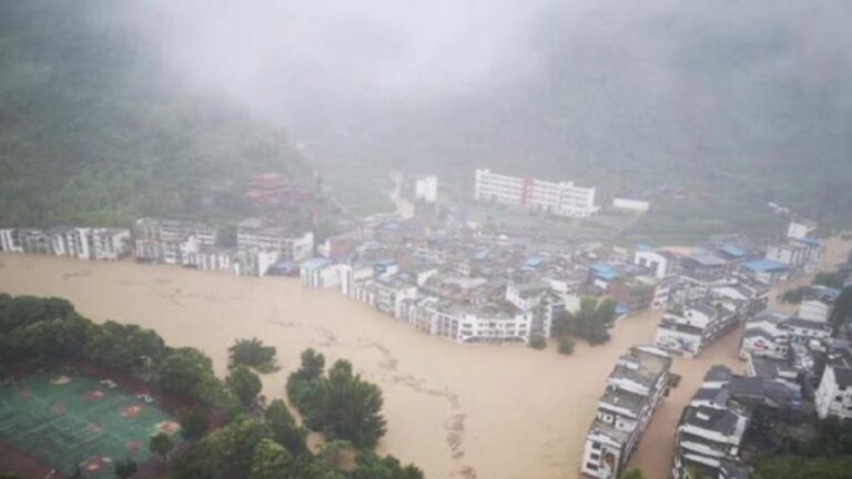 【禁聞】暴雨持續 四川數十市縣洪災嚴重 成都變水鄉