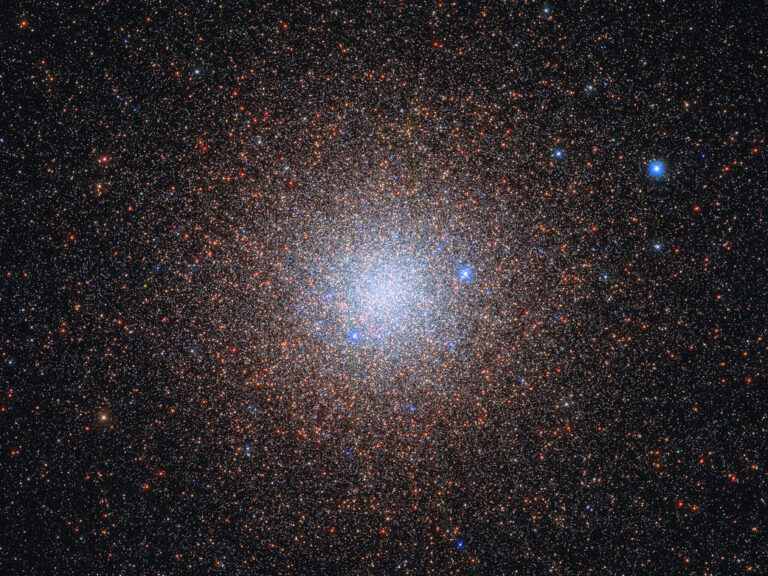 哈伯傳回燦爛影像 天蠍座的「雪花星團」曝光
