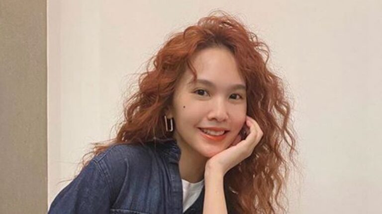 楊丞琳公開李榮浩求婚影片 笑自己嚇到差點忘了重要的話