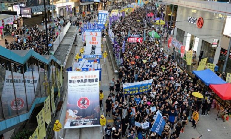 被捕香港大紀元員工：遭警威脅送中活摘