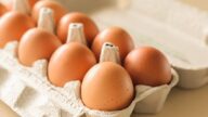 雞蛋不是越大越好！挑選好蛋有7個秘訣