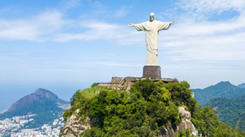 巴西男子在樹幹中發現耶穌像 網民：神蹟（組圖）