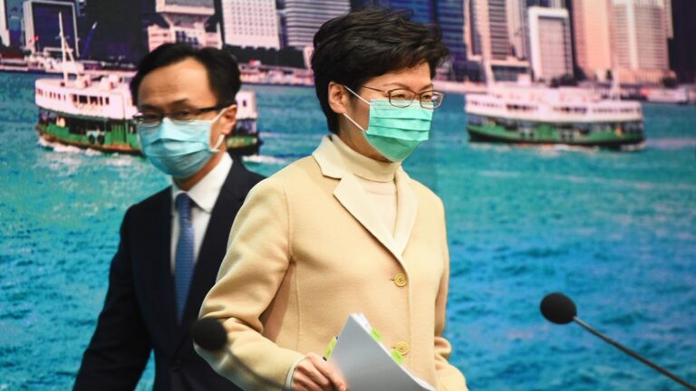 美對港報告制裁林鄭十高官 警告銀行勿往來