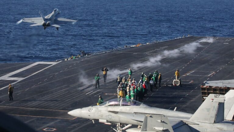 離熱戰不遠了？美中同在南海大規模軍演