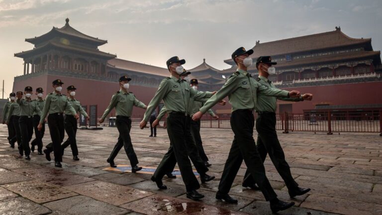 前共軍中校：美中若開戰 中共軍隊可能會譁變