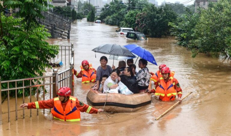 長江變「懸河」 江西發布最高洪災預警