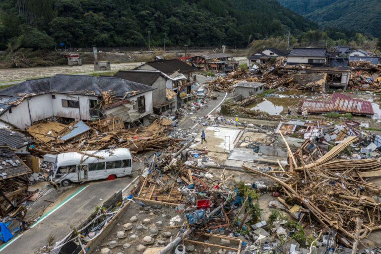 日本九州豪雨恐下到10日 災區滿目瘡痍已釀59死