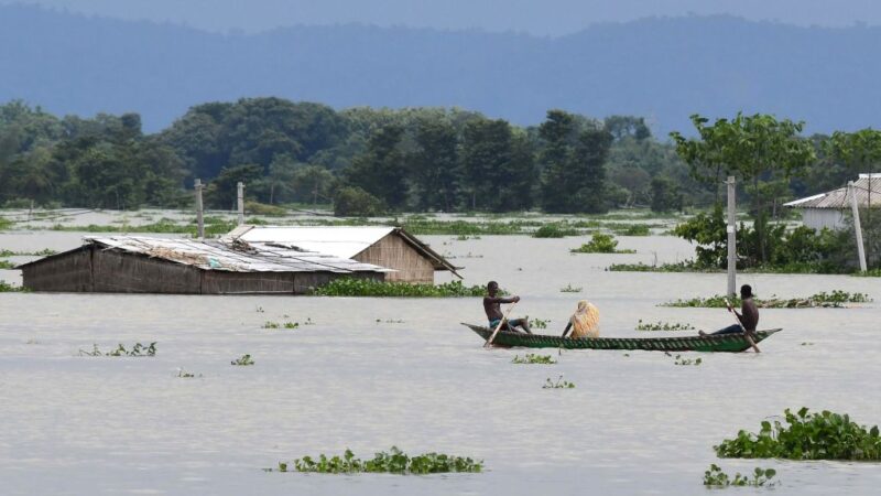 雨季引发洪患 印度、尼泊尔至少189人死