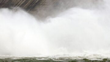 洪灾北上！北京警告暴雨山洪山体滑坡