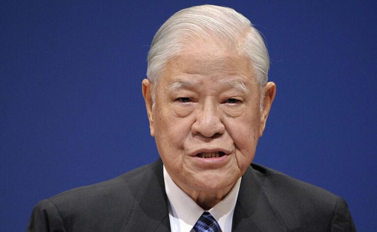 【今日點擊】李登輝去世：台灣「民主先生」曾因「主權」論致兩岸關係一觸即發（上）