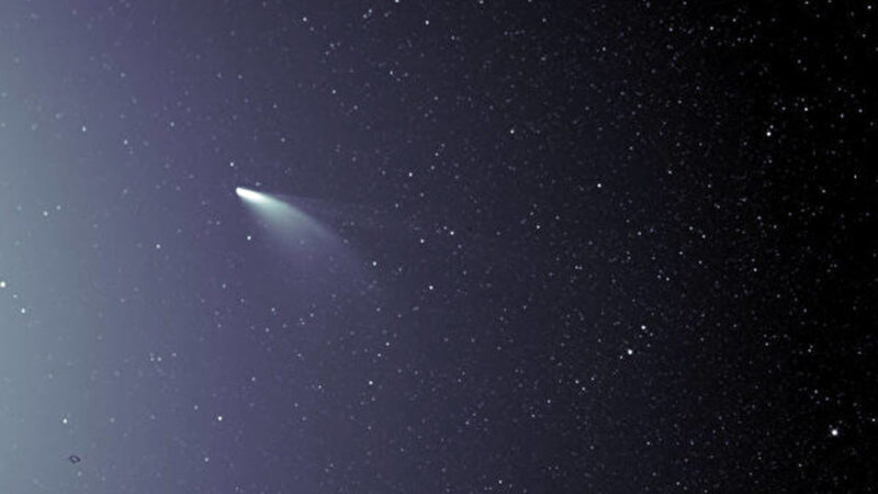 罕見 NASA拍到NEOWISE彗星驚人圖像