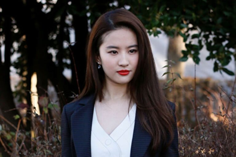 福布斯中國名人榜出爐美籍劉亦菲入選遭質疑