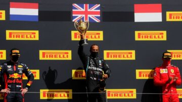 F1英國站：梅奔最後雙爆胎 小漢驚險登頂