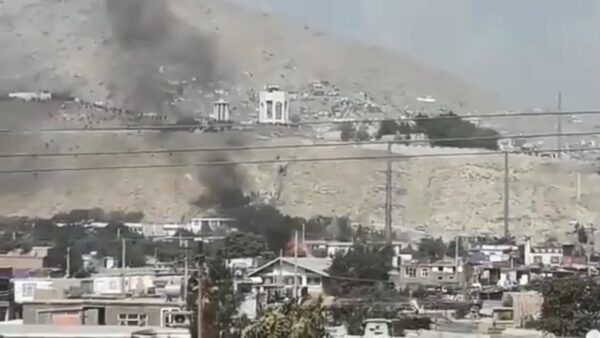 阿富汗独立日 首都遭十多枚火箭攻击至少10伤