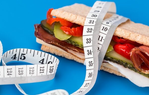 照吃照喝不上健身房 美国胖妞年减逾50公斤（组图）