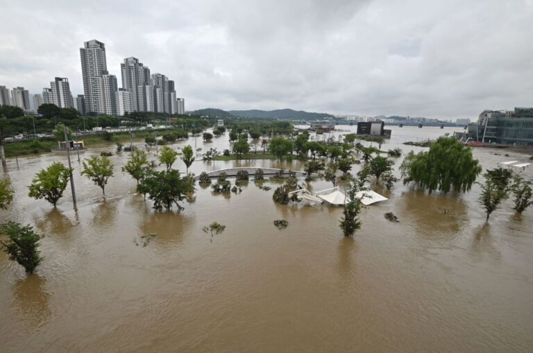 韓國最長梅雨季 沖走邊境地雷 恐成安全未爆彈