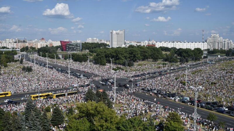 白俄罗斯争议大选爆示威潮 独裁者向俄国寻援助