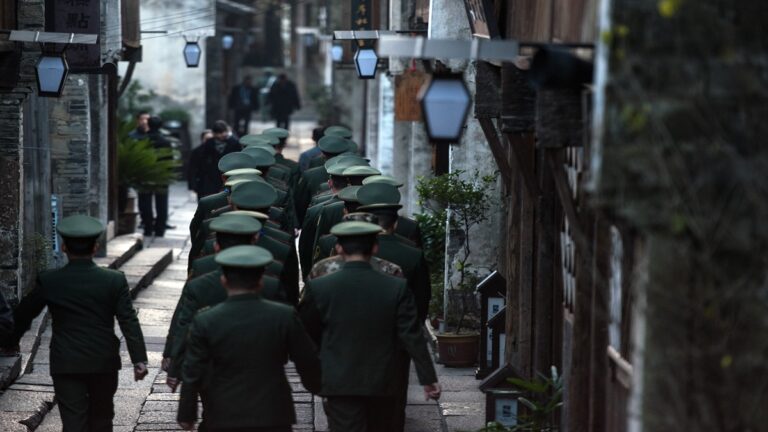 熱帖：聽張召忠將軍說準備打仗 我就放心了