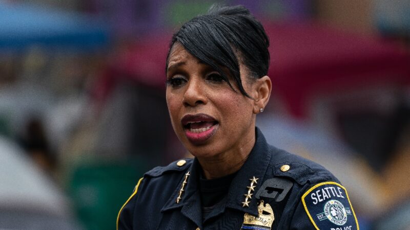 市议会批准削减警方资金 西雅图警察局长辞职