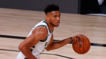 NBA雄鹿前鋒「字母哥」蟬聯常規賽MVP