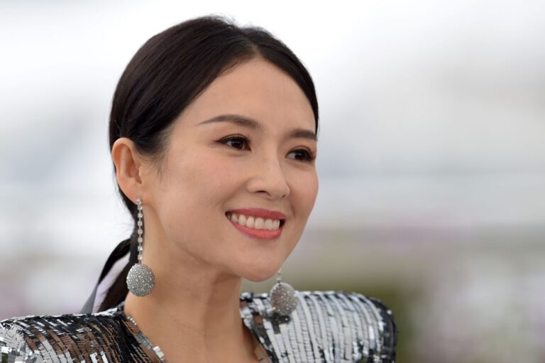 兒子八個月大叫媽媽 章子怡母子倆互動溫馨