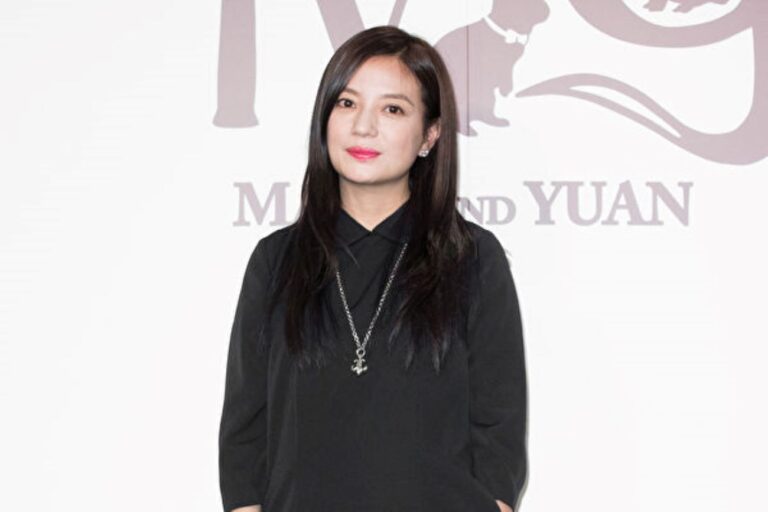 趙薇稱女性捍衛家庭過時 被疑與黃有龍婚變