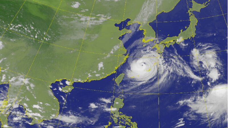 颱風梅莎過境沖繩5人傷 以非常強烈威力接近九州