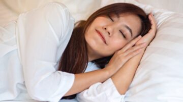 減肥一定要睡夠？睡眠不足致飢餓 還影響血糖