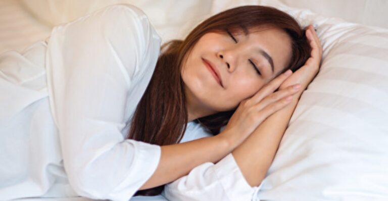 減肥一定要睡夠？睡眠不足致飢餓 還影響血糖