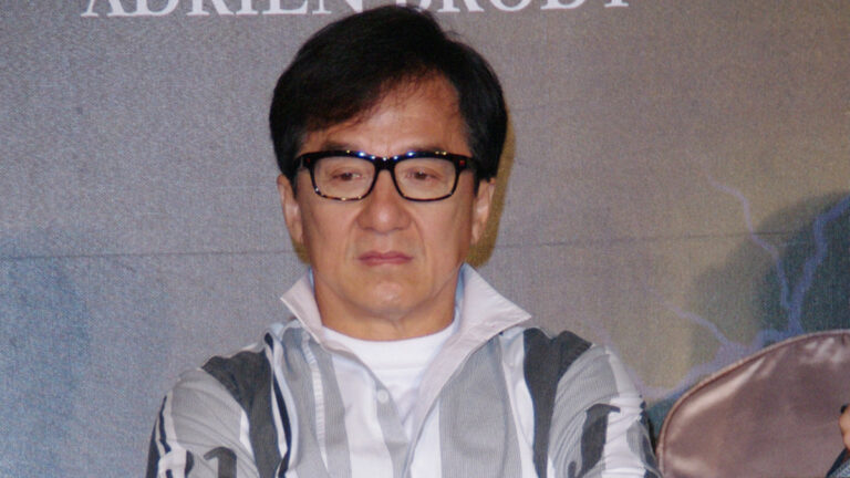 「代言殺手」成龍豪宅險遭法拍惹熱議