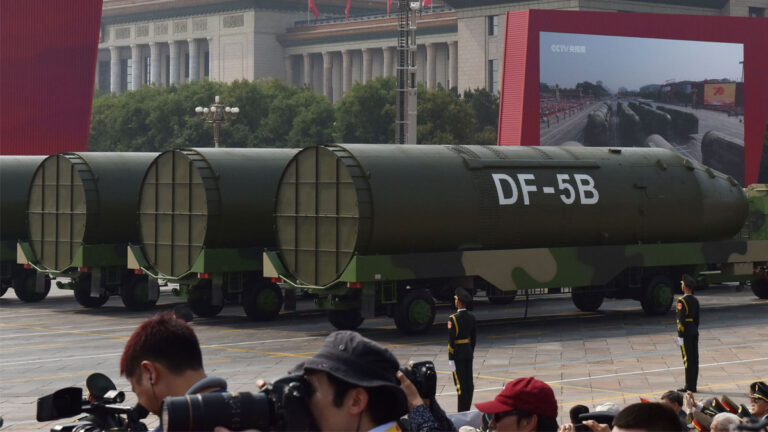 章家敦警告:中共有殺戮慾 擴充軍隊意在統治世界