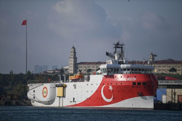 地中海危机现转机 土耳其希腊拟在伊斯坦堡会谈
