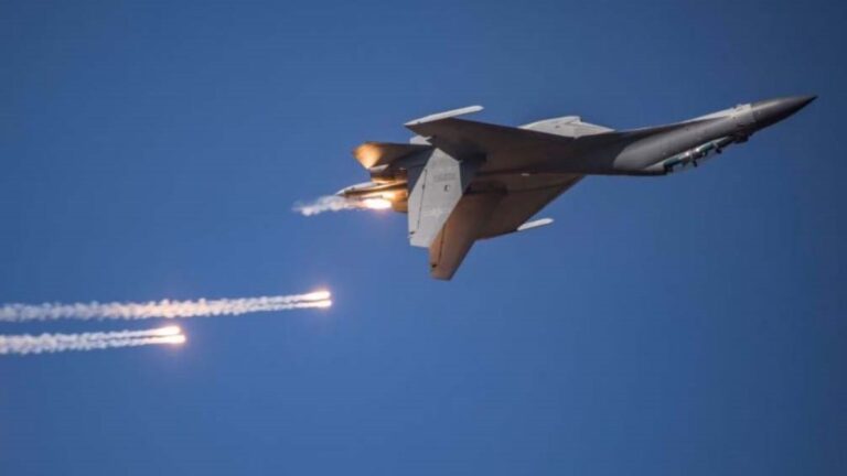 台海擦槍走火風險驟增 中共6機包夾台2軍機