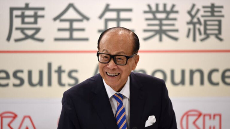 諾貝爾獎揭曉 2位得主讓李嘉誠高興落淚