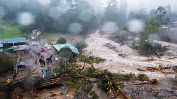 4级飓风伊塔猛袭中美洲 危地马拉已逾50人罹难