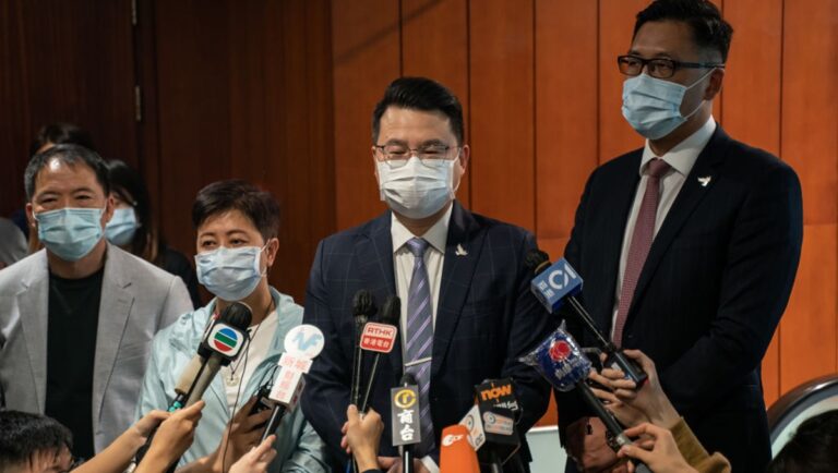 多國譴責褫奪港議員資格 戰狼威脅「死路一條」