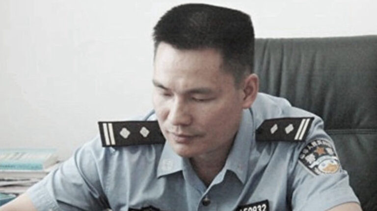 落馬派出所所長押運途中意外身亡 屍體多處骨折出血