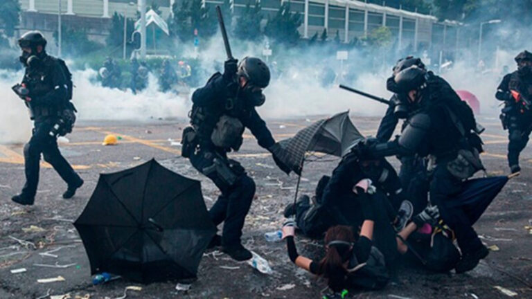 曾遭港警槍擊切肺 港中學生發表流亡聲明