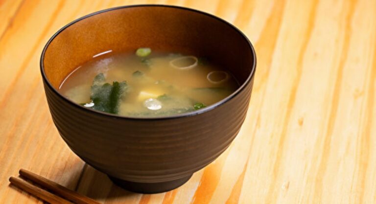 一碗長壽味增湯 平衡自律神經、抗憂鬱 3步自製