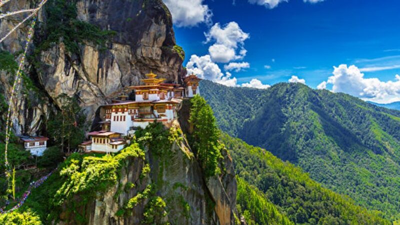 不丹王太后夢前世 故地重遊感輪迴